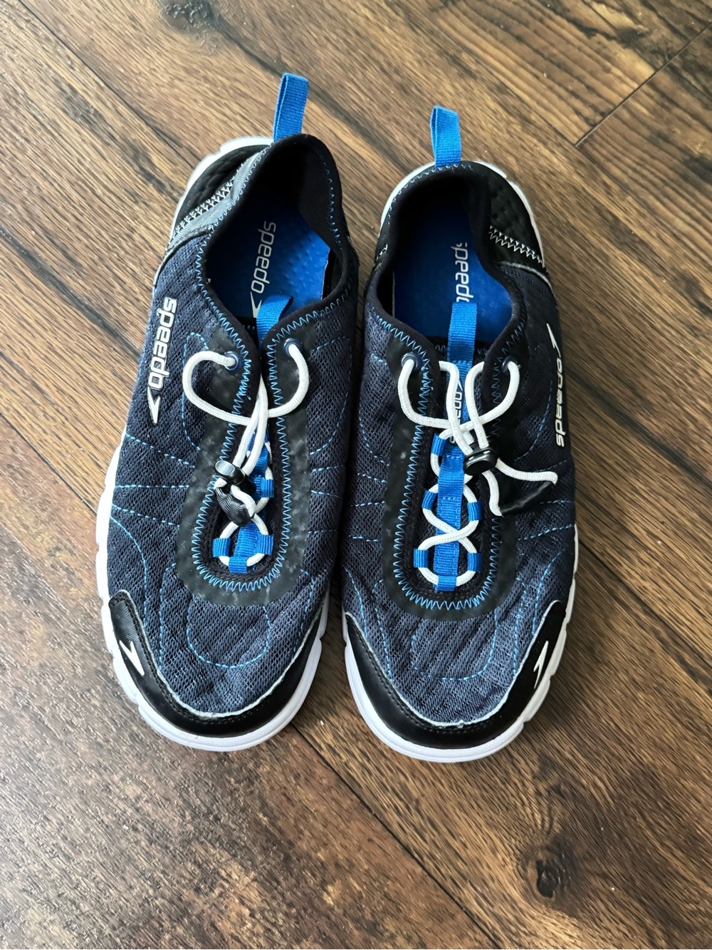 Speedo Navy and Blue Slip-On Water Shoes. Like new in men’s size 9